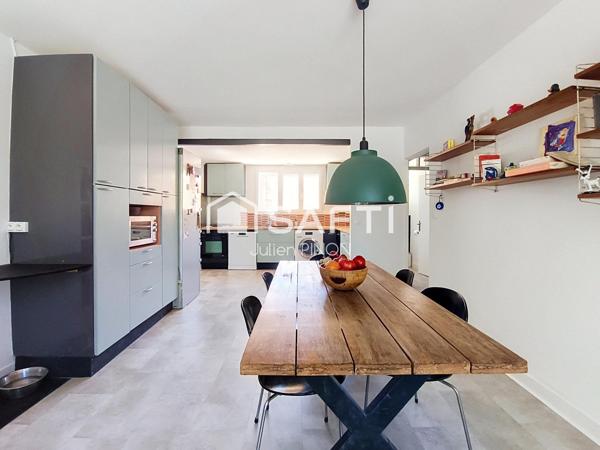 Maison 157m² sur 3000m² de terrain avec Vue Luberon – Apt (84400)
