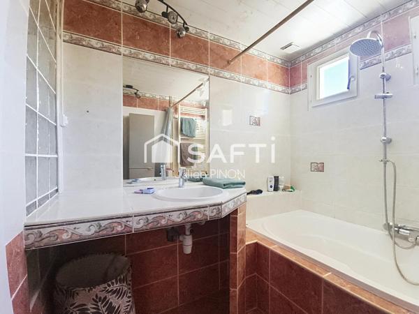 Maison 157m² sur 3000m² de terrain avec Vue Luberon – Apt (84400)