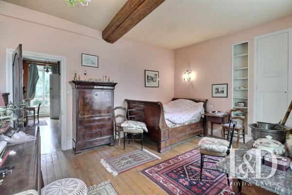 APPARTEMENT HISTORIQUE