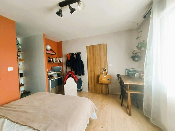 Dolus d'Oléron - Maison rénovée avec hangar de 100 m² et beau potentiel