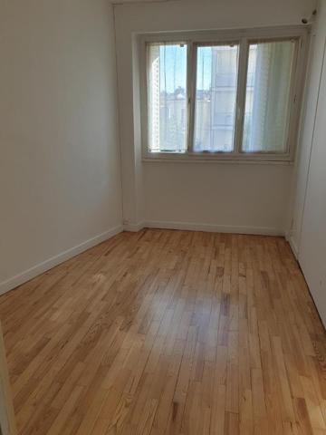 Appartement 4 pièces de 72 m² à Clermont-ferrand