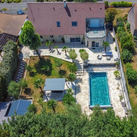 Maison à SAINT-SATURNIN, 72650 - 8 pièces 260m²