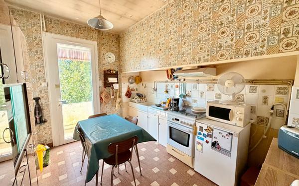 Maison à vendre    4 pièces •  Talence