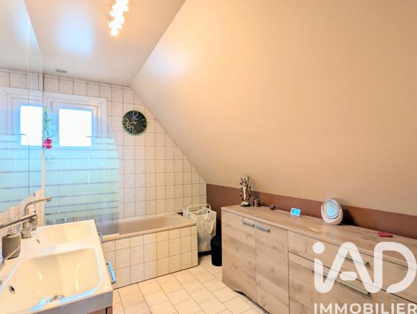 Maison à vendre 6 pièces 121 m² Elbeuf-en-Bray