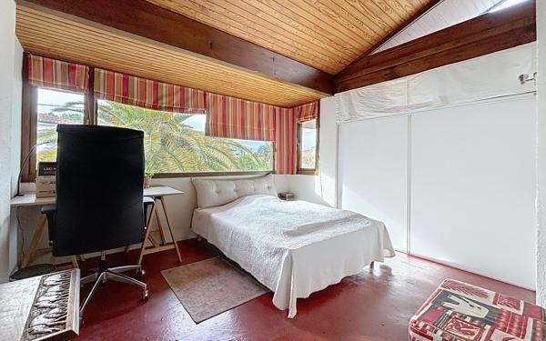 Maison à vendre    5 pièces • 158 m2 Anglet