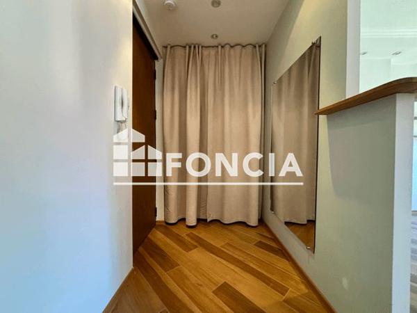 Location Appartement 2 pièces 53.7 m² - 82 RUE MASSENA Lyon 69006