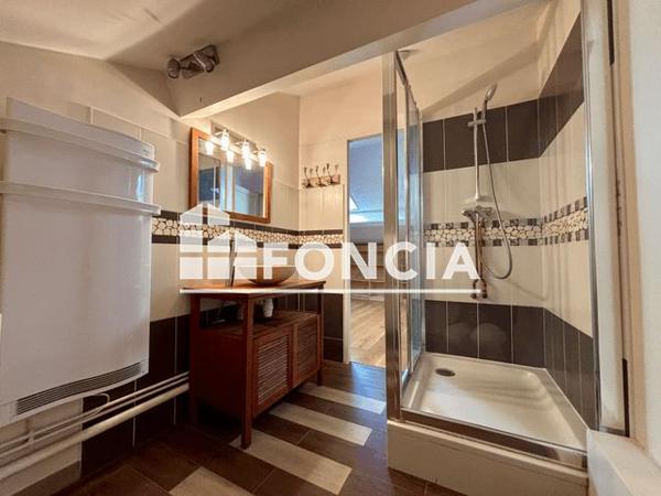 Location Appartement 2 pièces 53.7 m² - 82 RUE MASSENA Lyon 69006