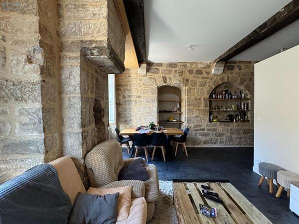 Immeuble à vendre à Figeac dans le Lot (46100), ref : Imm44