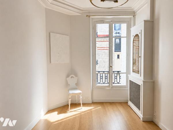 Paris 12ᵉ – Bel-Air | 3 pièces de charme dans un immeuble haussmannien