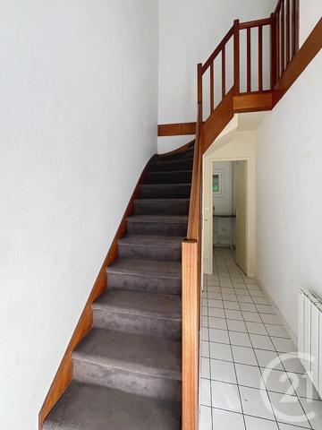 Maison à vendre  3 pièces - 76,76 m 2   MAROLLES EN BRIE  - 94