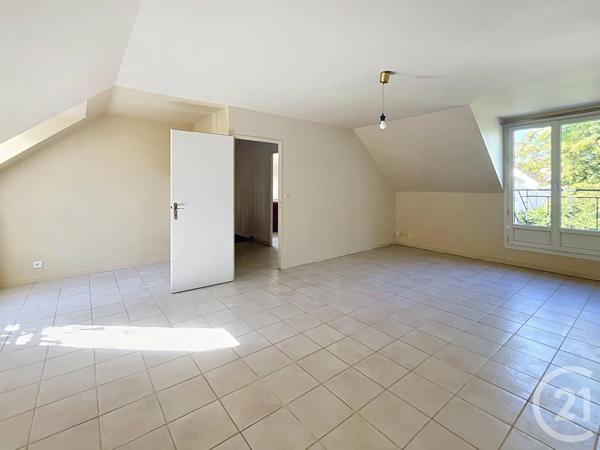 Maison à vendre  3 pièces - 76,76 m 2   MAROLLES EN BRIE  - 94