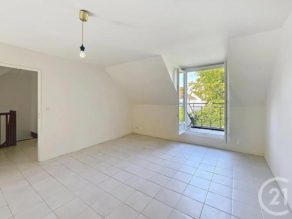 Maison à vendre  3 pièces - 76,76 m 2   MAROLLES EN BRIE  - 94