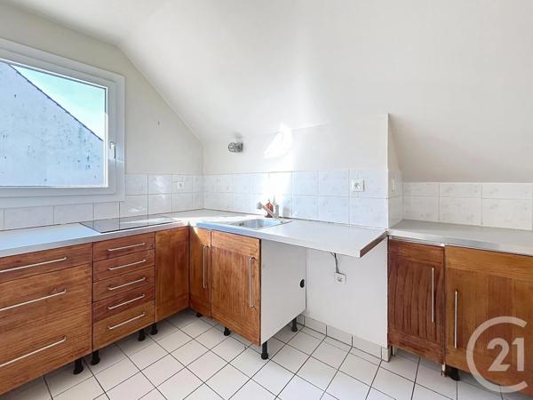 Maison à vendre  3 pièces - 76,76 m 2   MAROLLES EN BRIE  - 94