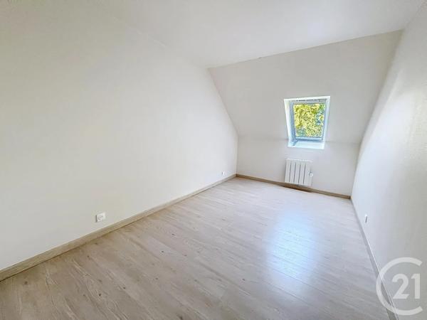 Maison à vendre  3 pièces - 76,76 m 2   MAROLLES EN BRIE  - 94