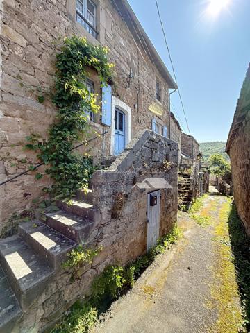 Saint-Beauzély (12620) Maison 3 pièces avec possibilité d'agrandissement ou création de terrasse