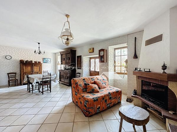 Saint-Beauzély (12620) Maison 3 pièces avec possibilité d'agrandissement ou création de terrasse