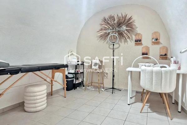 Immeuble avec T2, T2/T3 duplex , local commercial et garage 155m²