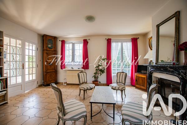Maison à vendre 6 pièces 136 m² Saint-Germain-en-Laye
