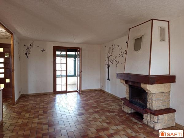 Jolie maison de plain pied, bien située et bien équipée