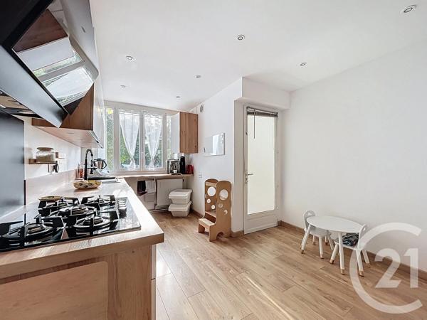 Appartement F4 à vendre  4 pièces - 101,56 m 2   BELLOY EN FRANCE  - 95