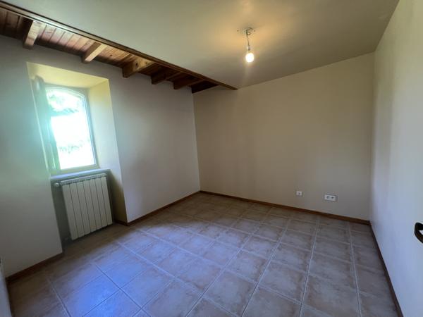 Maison T4 de 142m² avec abri voiture sur un terrain de 400m²