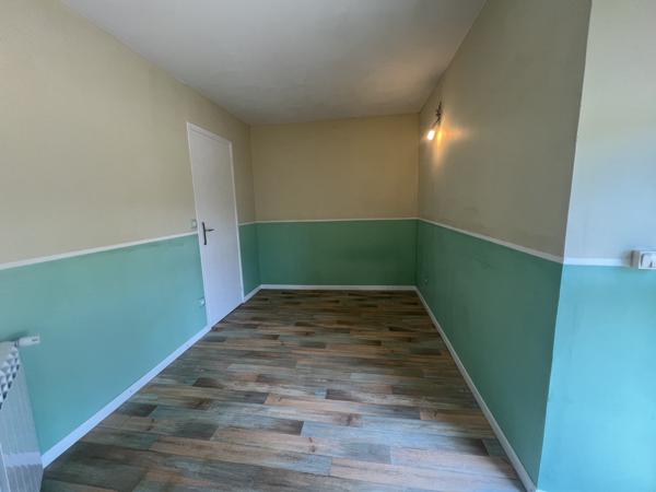 Maison T4 de 142m² avec abri voiture sur un terrain de 400m²