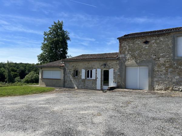 Maison T4 de 142m² avec abri voiture sur un terrain de 400m²