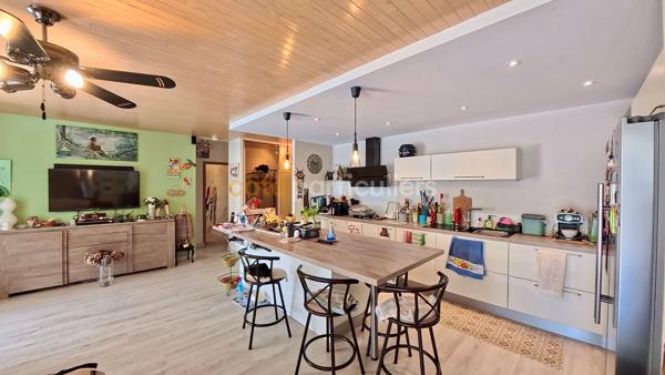 Vente
                Maison215 m² - 8 Pièces -
                    LES SABLES D OLONNE (85340)
