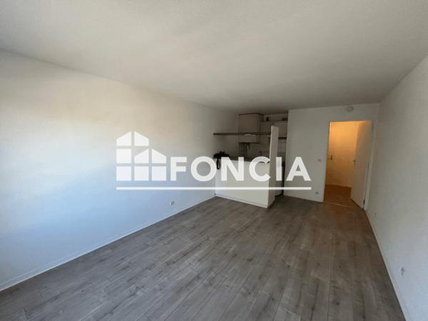 Location Studio 26.8 m² - 339/347 COURS DE LA LIBERATION Talence 33400