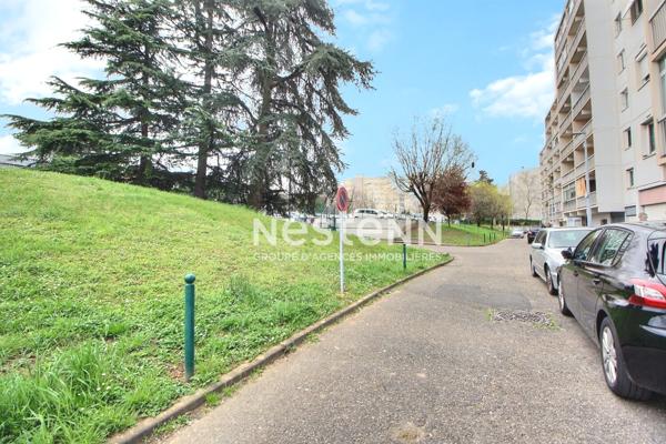 Appartement Venissieux 4 pièce(s) 75 m²