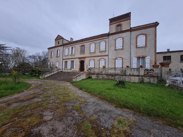 Maison À vendre 70 pièces 816 m²