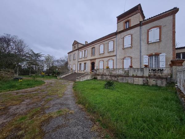 Maison À vendre 70 pièces 816 m²