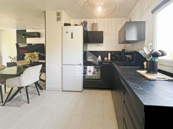 À vendre ? T4 de 73 m² lumineux avec balcon, cave et parking
