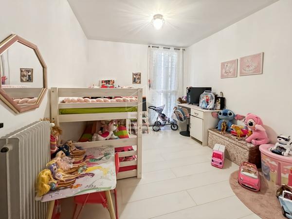 À vendre ? T4 de 73 m² lumineux avec balcon, cave et parking