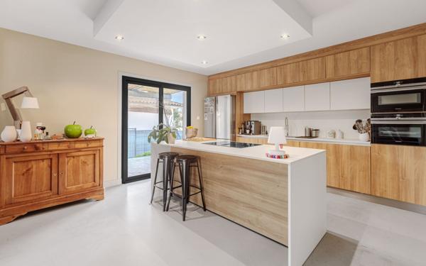 Maison à vendre    6 pièces •  Cugnaux