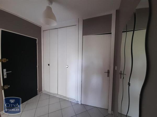 Appartement à louer 3 pièces 72.76m²