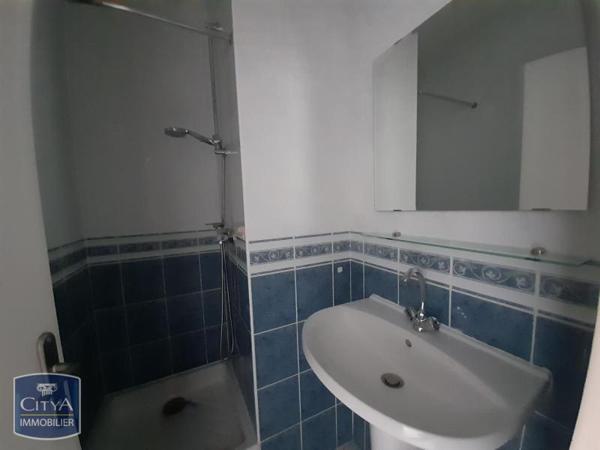 Appartement à louer 3 pièces 72.76m²