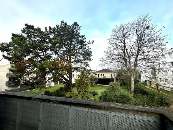 Vente
                Appartement60,4 m² - 3 Pièces -
                    PESSAC (33600)