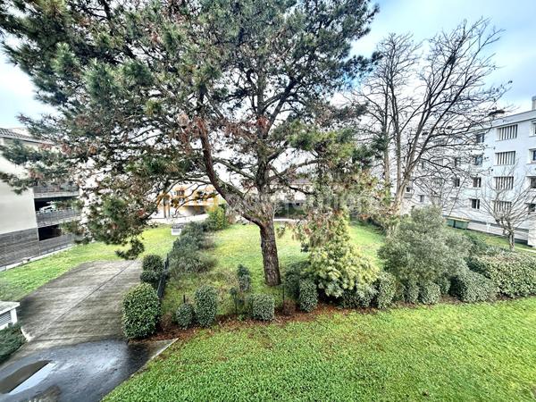 Vente
                Appartement60,4 m² - 3 Pièces -
                    PESSAC (33600)