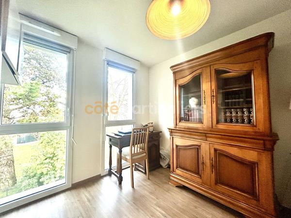 Vente
                Appartement60,4 m² - 3 Pièces -
                    PESSAC (33600)