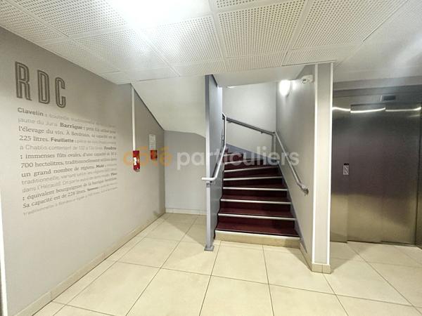 Vente
                Appartement60,4 m² - 3 Pièces -
                    PESSAC (33600)