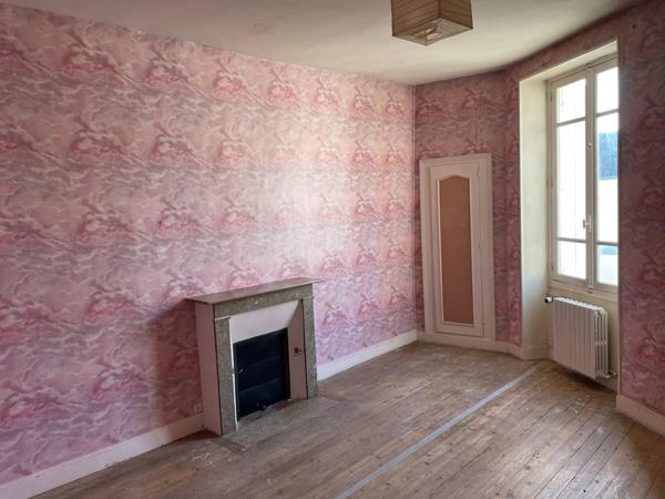 Maison à NOYEN-SUR-SARTHE, 72430 - 4 pièces 124m²