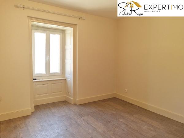 Menat (63560) Maison 80 m² à finir Bord de Sioule, 3510m² de terrain