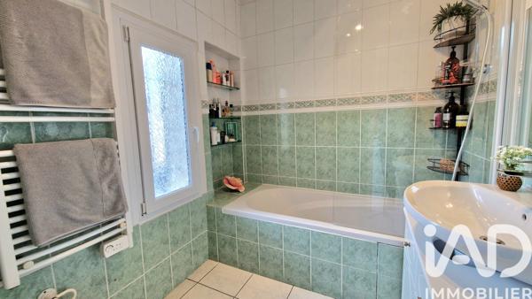 Immeuble à vendre 167 m² Créon