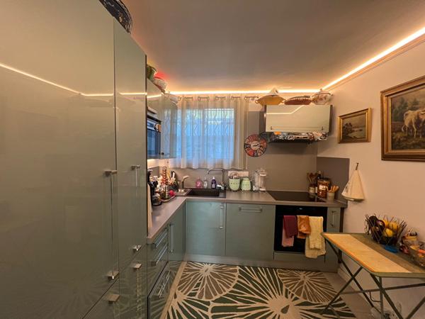 Appartement 3 pièces de standing au coeur d'une résidence confidentielle avec piscine