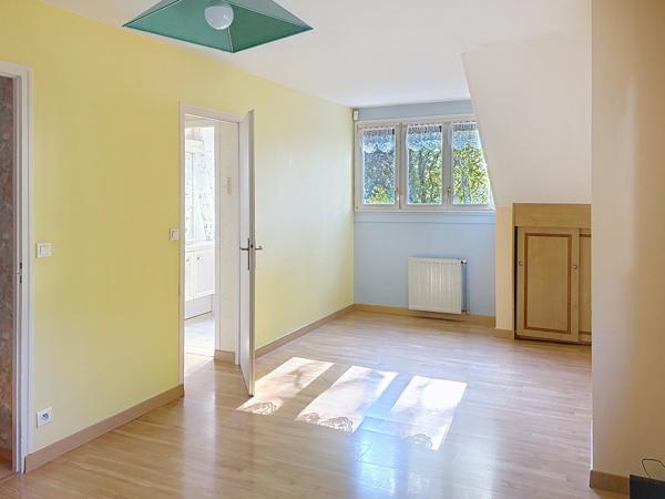 Maison familiale 6 pièces – 147 m² – 4 chambres – Terrain arboré 815 m² – Les Demeures de Brunoy