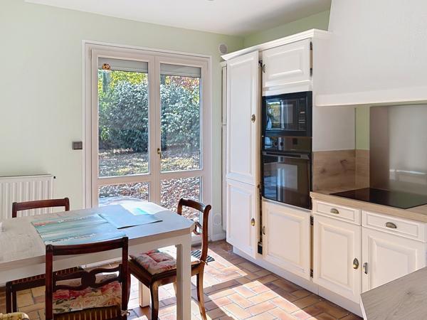 Maison familiale 6 pièces – 147 m² – 4 chambres – Terrain arboré 815 m² – Les Demeures de Brunoy