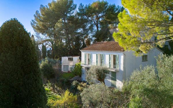 Maison à vendre    5 pièces • 152,43 m2 Grasse