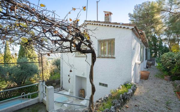 Maison à vendre    5 pièces • 152,43 m2 Grasse