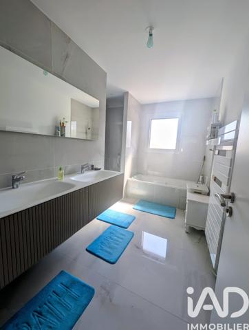 Maison à vendre 5 pièces 105,9 m² Montélimar